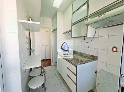 Apartamento para alugar com 2 quartos, 64m² - Foto 14