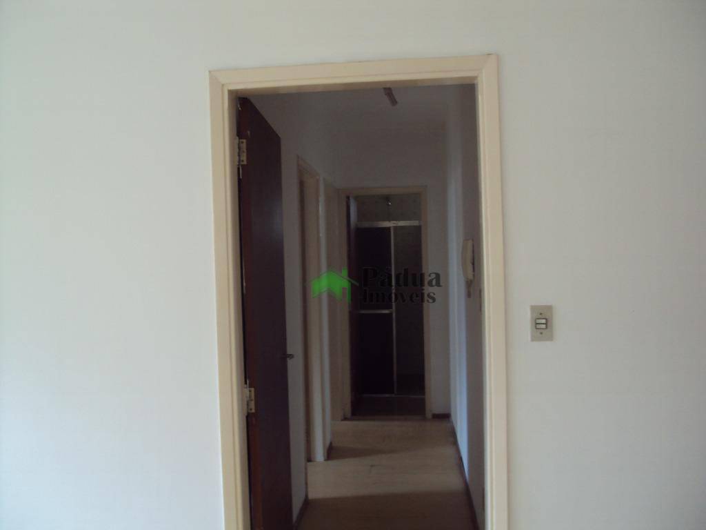 Apartamento à venda com 2 quartos, 70m² - Foto 7