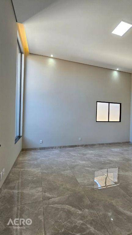 Casa à venda com 3 quartos, 120m² - Foto 18