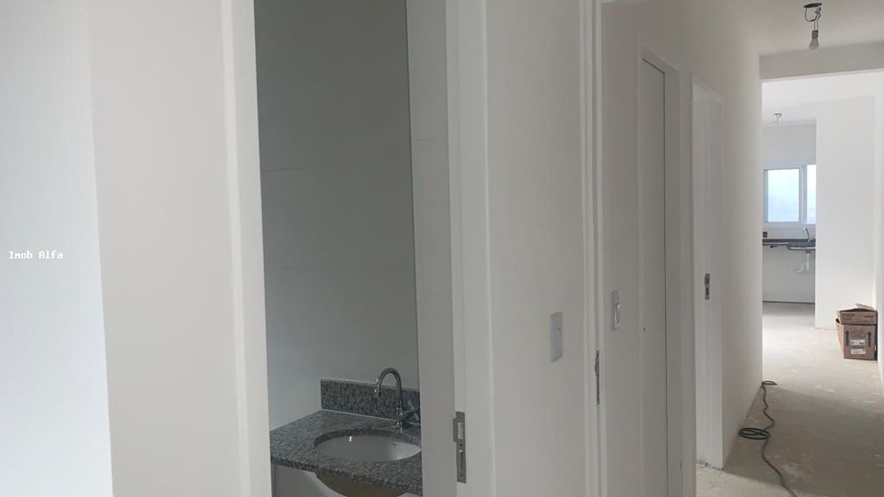 Casa à venda com 2 quartos, 57m² - Foto 5