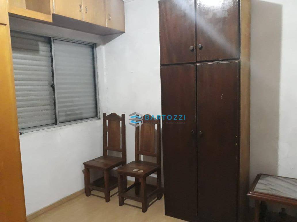 Apartamento à venda com 2 quartos, 64m² - Foto 9