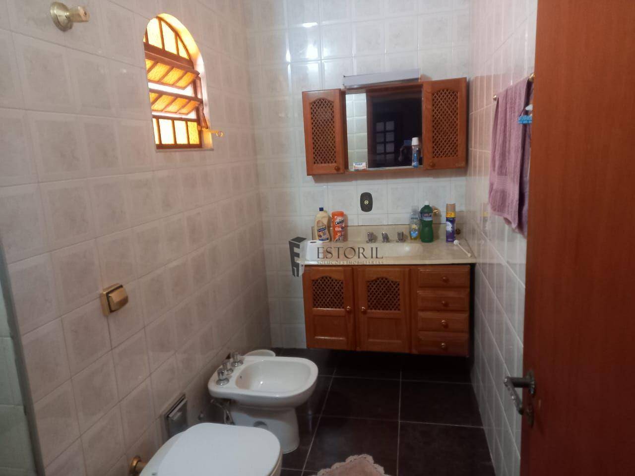 Casa à venda com 3 quartos, 300M2 - Foto 10