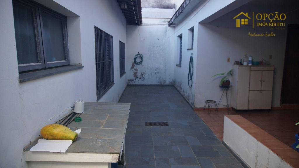 Casa à venda com 3 quartos, 250m² - Foto 17