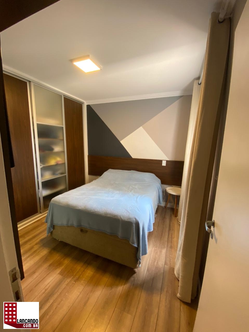 Apartamento à venda com 3 quartos, 103m² - Foto 2