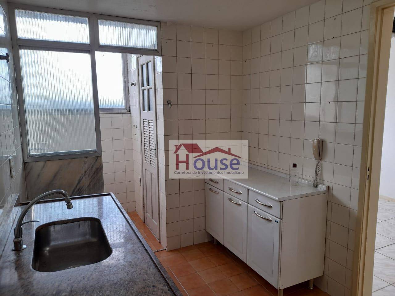 Apartamento à venda com 2 quartos, 85m² - Foto 7