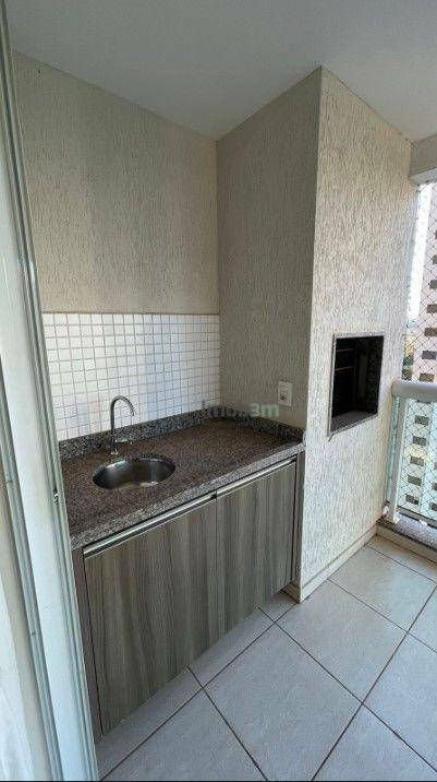 Apartamento para alugar com 3 quartos, 99m² - Foto 3