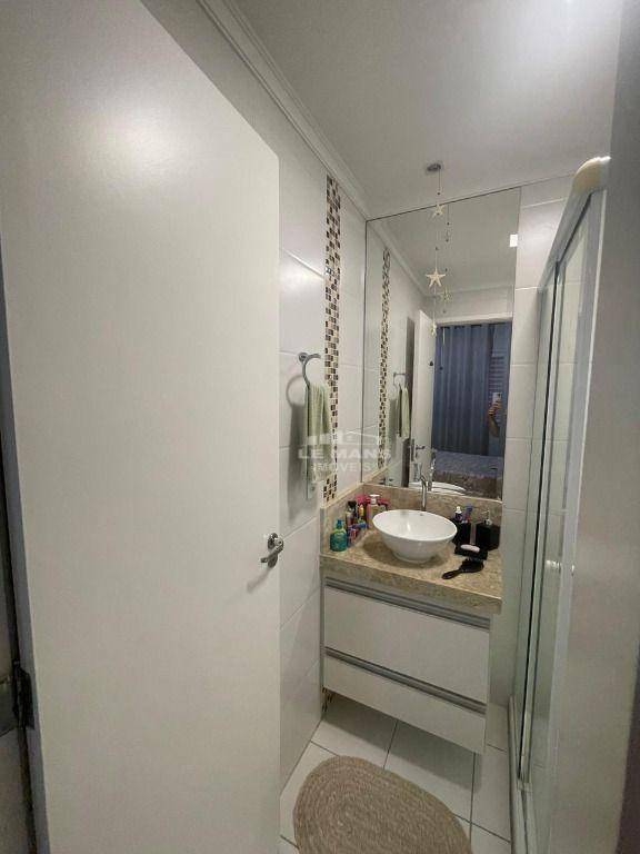 Apartamento à venda com 3 quartos, 75m² - Foto 15