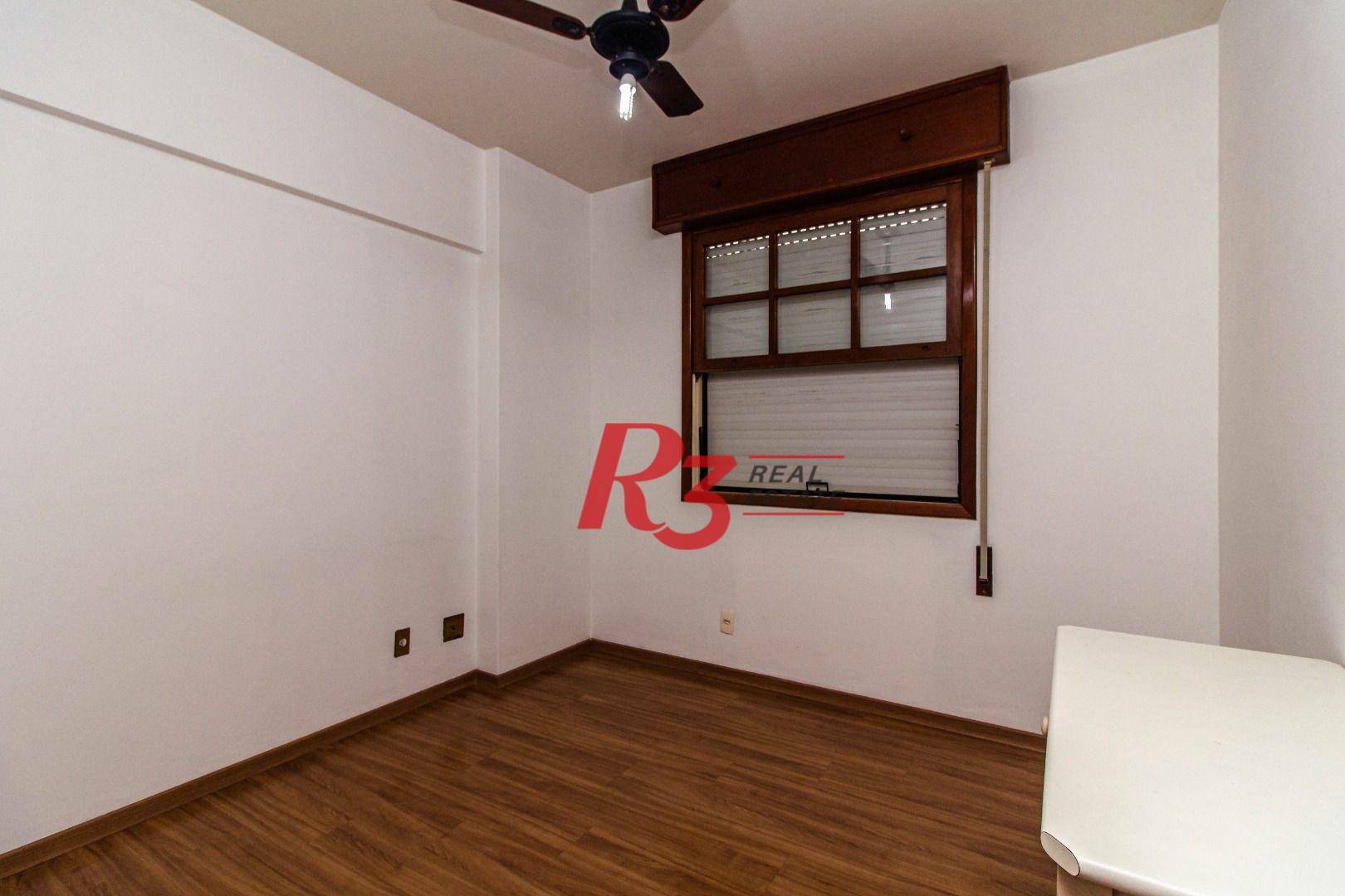 Apartamento à venda com 3 quartos, 111m² - Foto 4