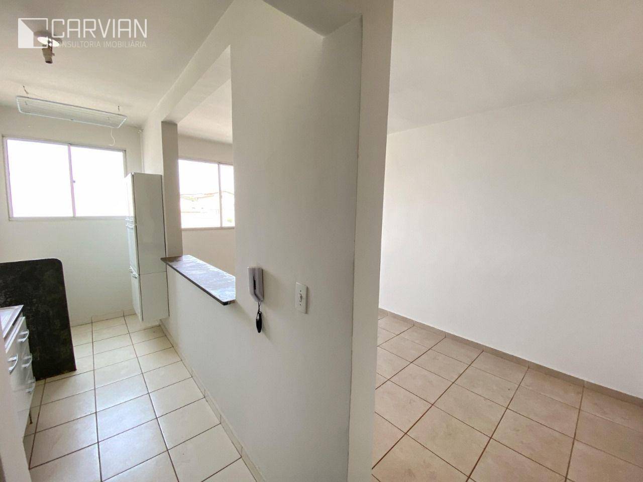 Apartamento à venda com 2 quartos, 45m² - Foto 4