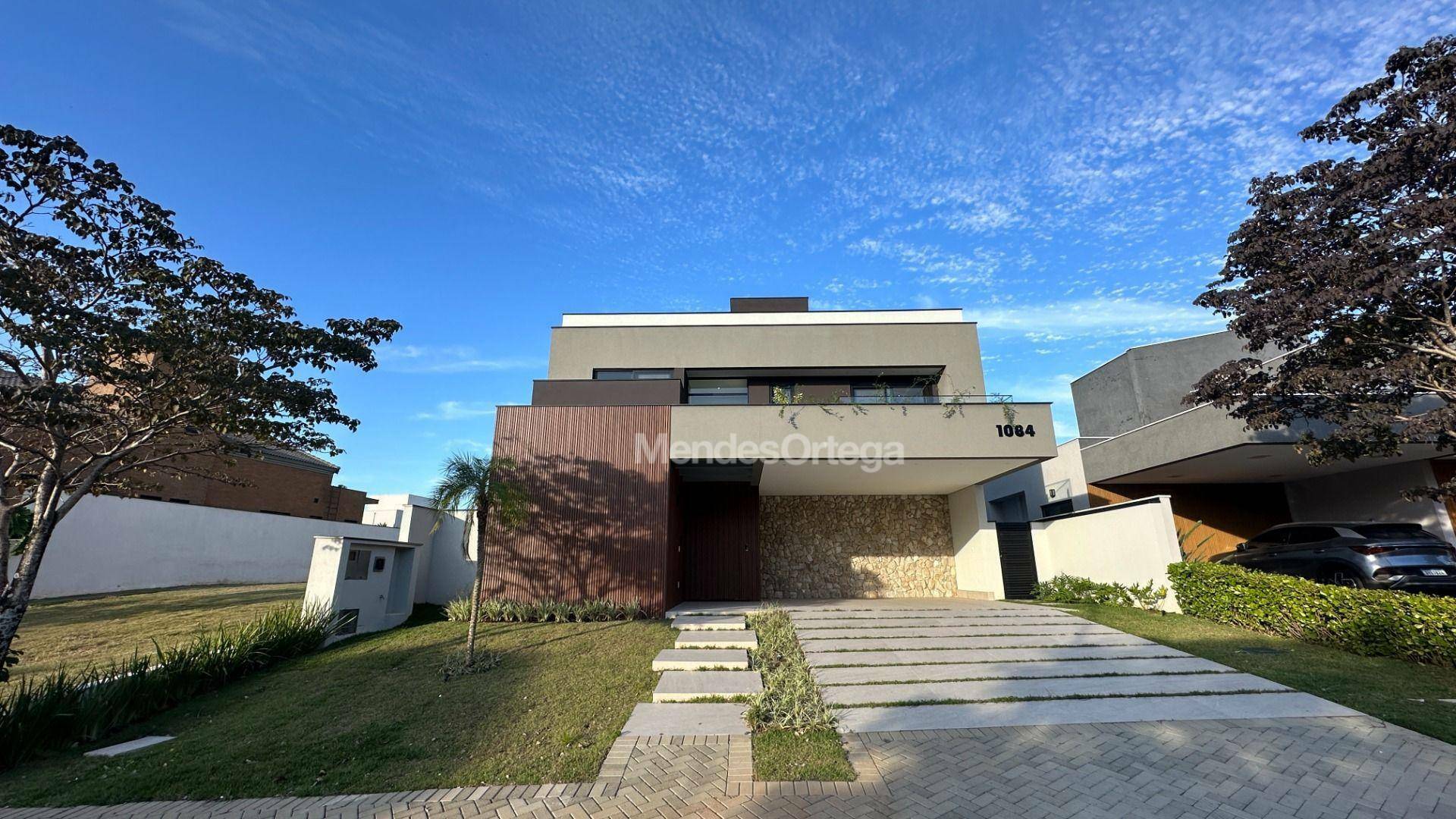 Casa de Condomínio à venda com 4 quartos, 347m² - Foto 4