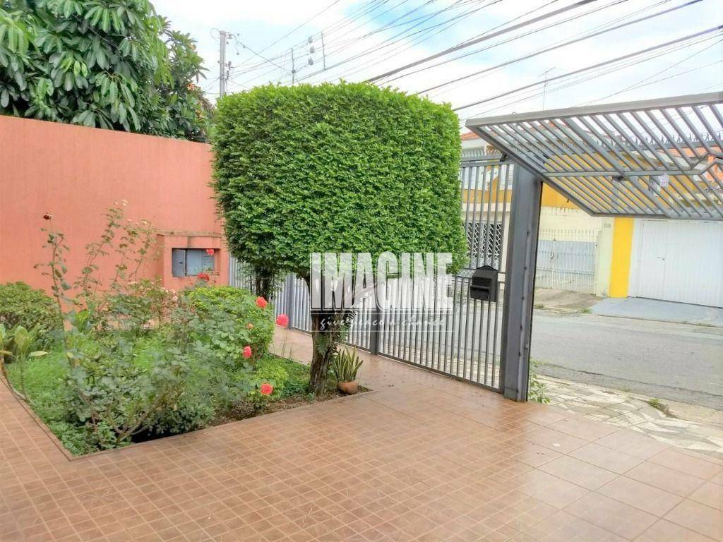 Sobrado à venda com 4 quartos, 250m² - Foto 4