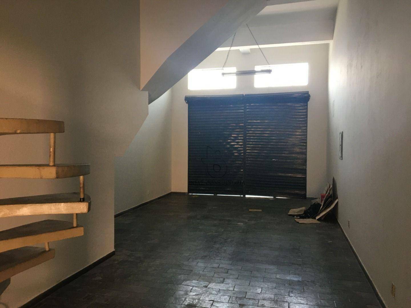 Sobrado para alugar com 2 quartos, 289m² - Foto 15