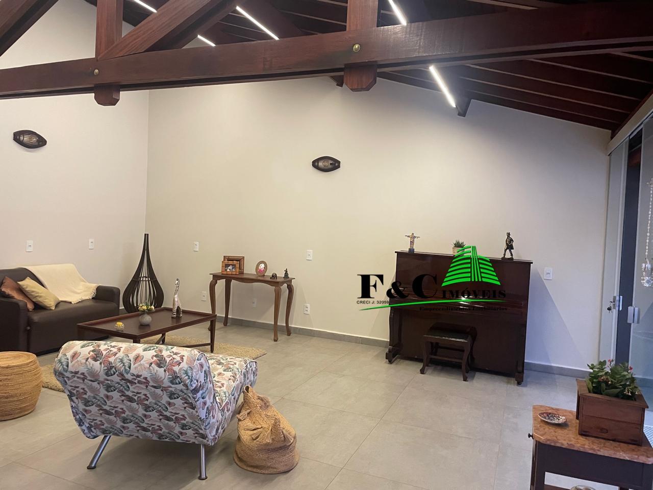 Casa de Condomínio à venda com 2 quartos, 307m² - Foto 2