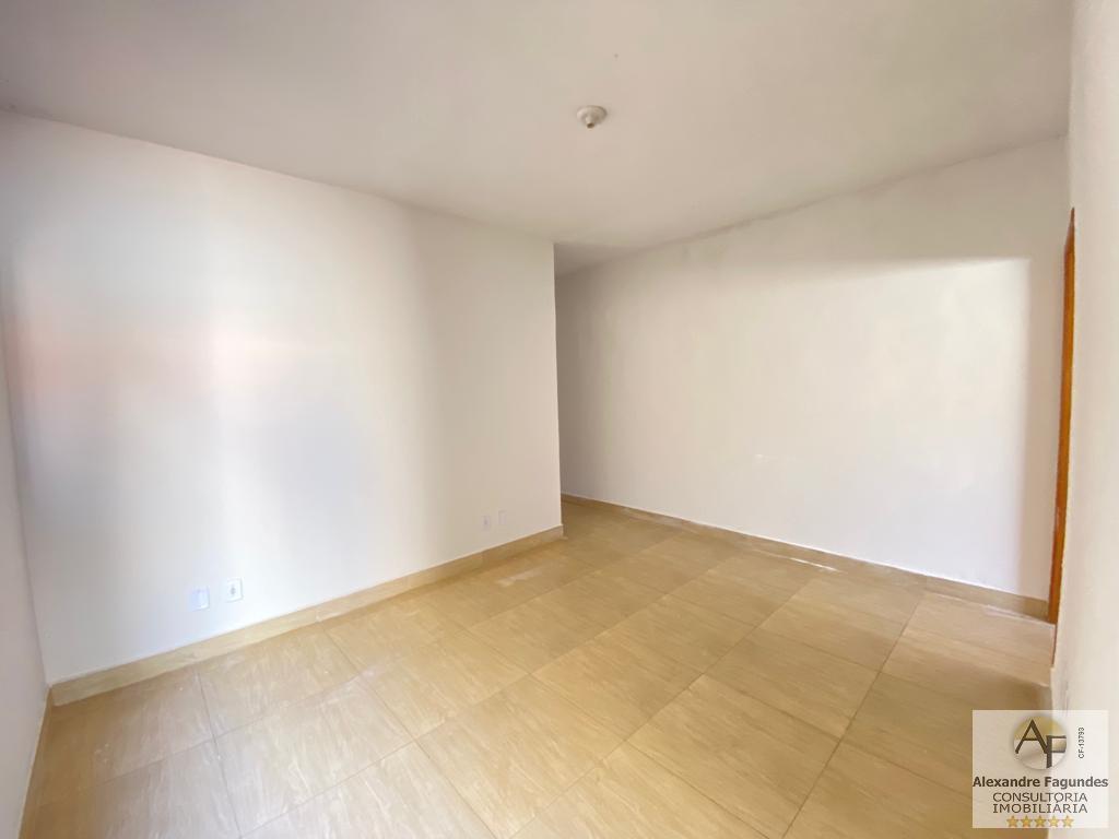 Casa à venda com 3 quartos, 96m² - Foto 10