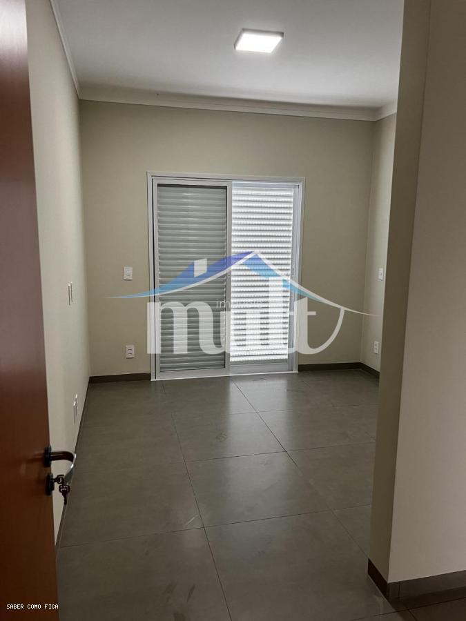 Casa à venda com 3 quartos, 292m² - Foto 15