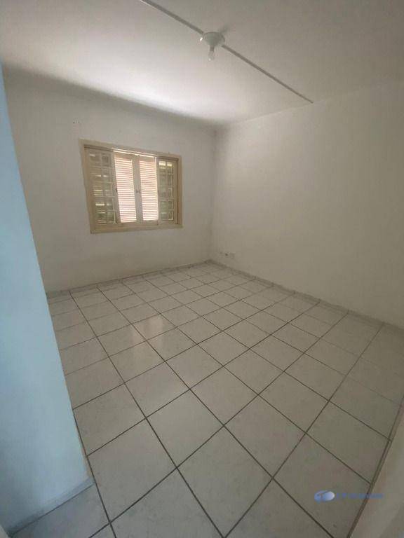 Casa para alugar com 3 quartos, 100m² - Foto 19