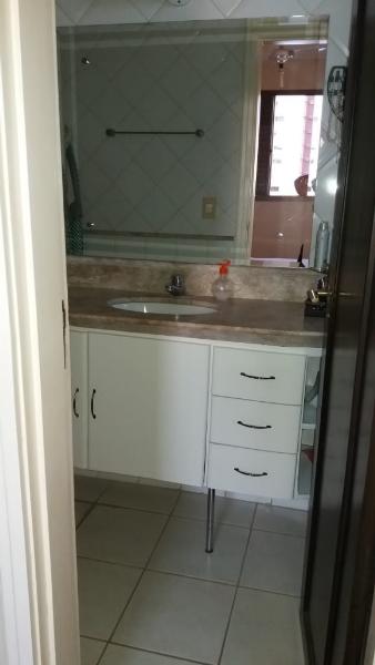 Apartamento à venda com 3 quartos, 107m² - Foto 6