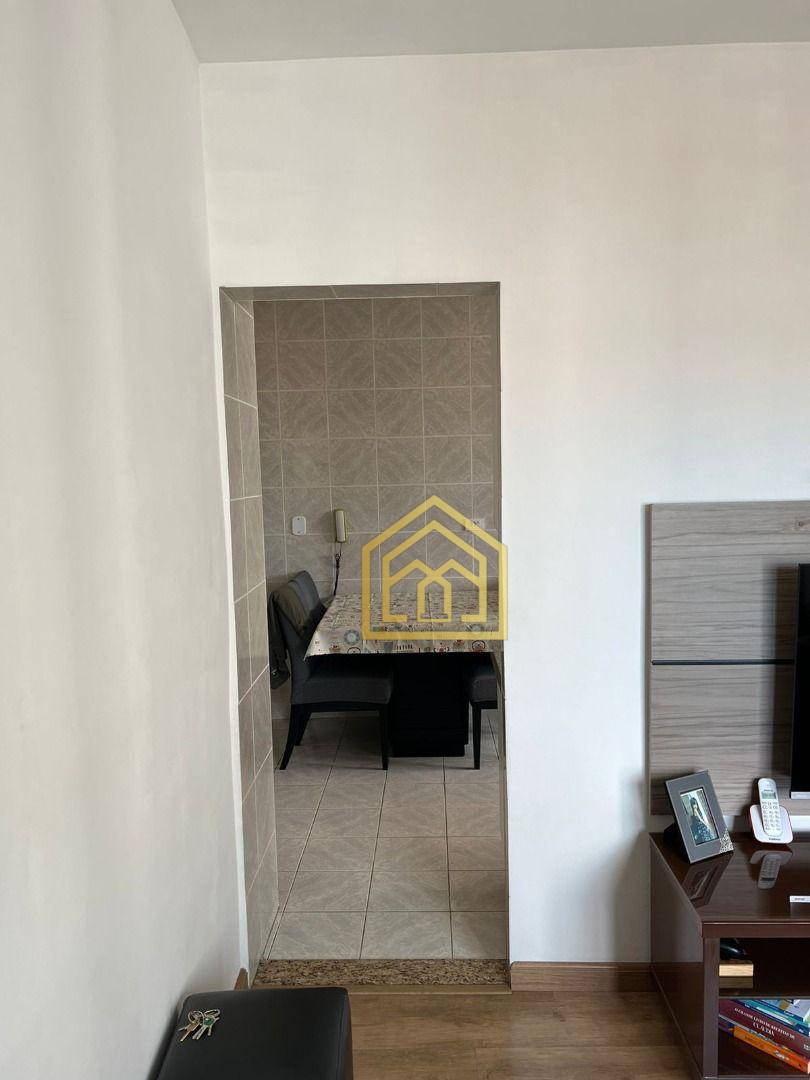 Apartamento à venda com 2 quartos, 81m² - Foto 8