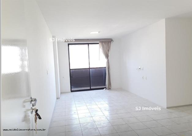 Apartamento para alugar com 3 quartos, 107m² - Foto 18