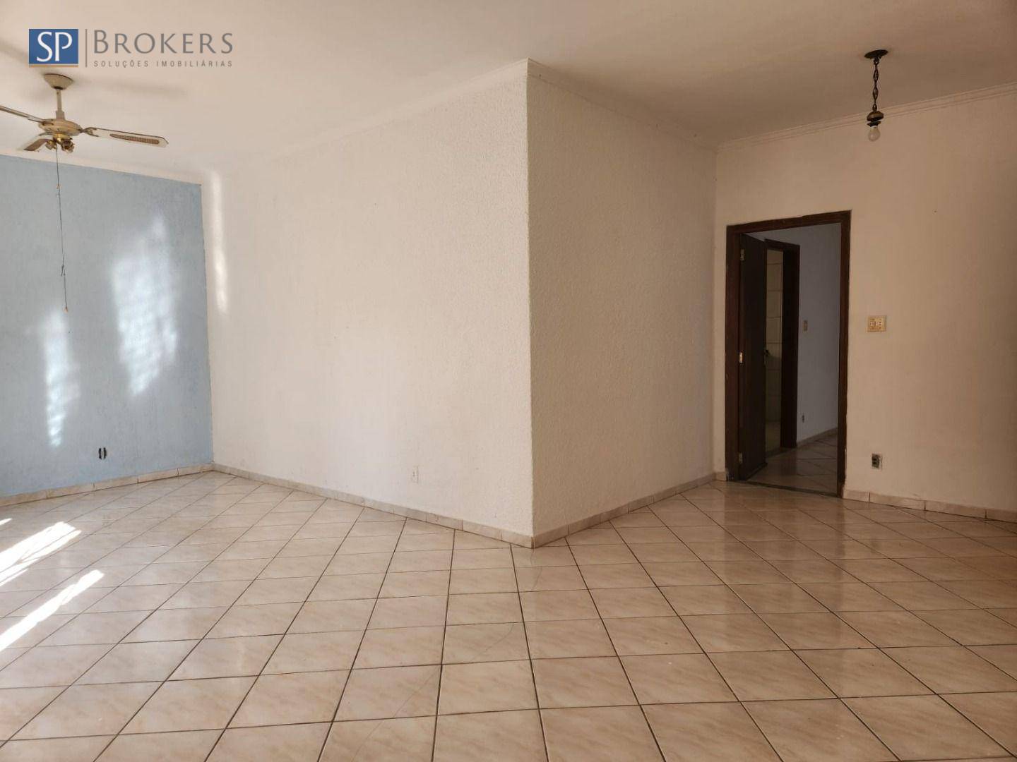 Casa à venda com 3 quartos, 168m² - Foto 7