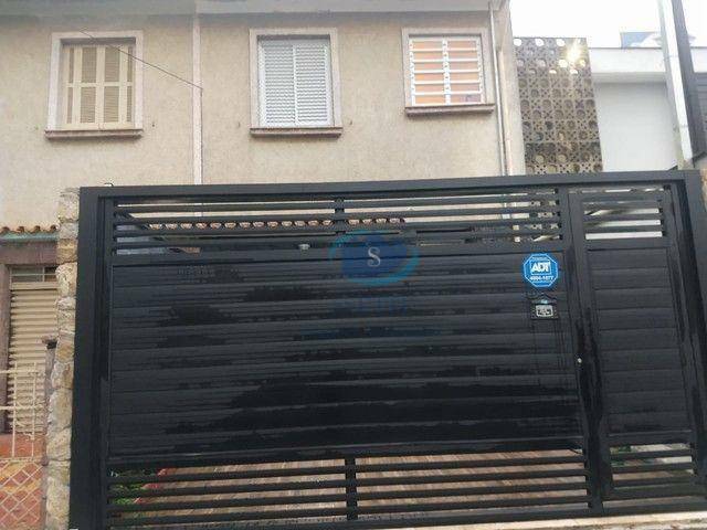 Sobrado à venda com 3 quartos, 219m² - Foto 1