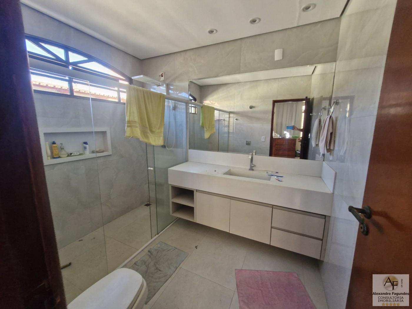 Casa à venda com 3 quartos, 262m² - Foto 15