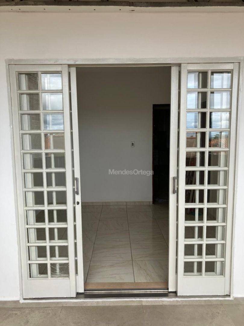 Casa para alugar com 2 quartos, 163m² - Foto 17