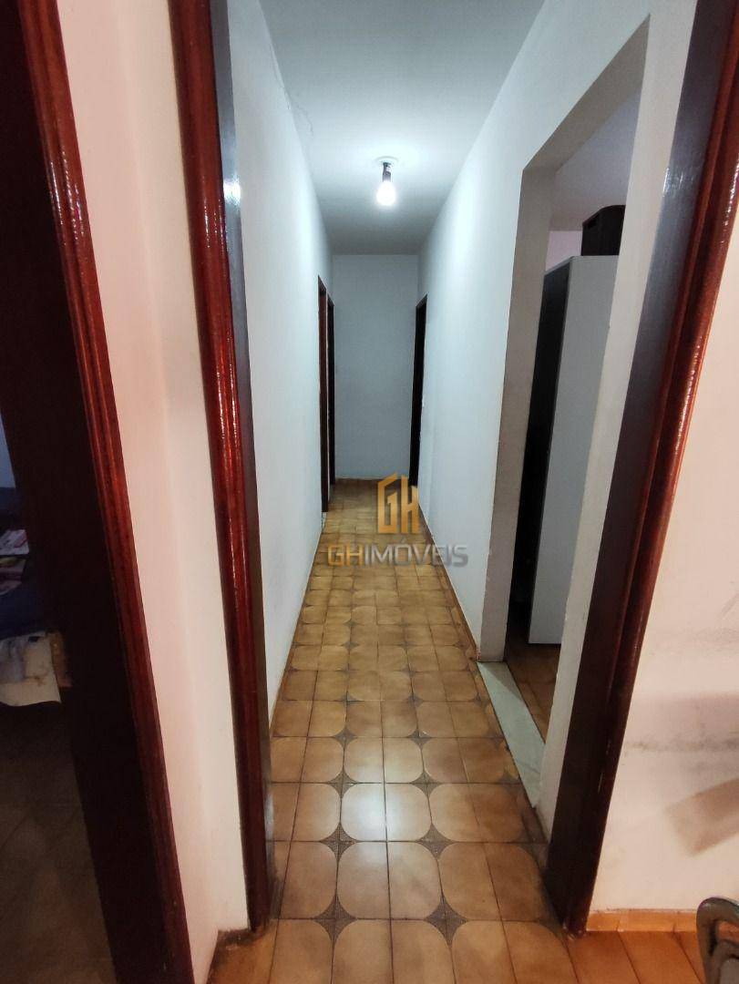 Casa à venda com 4 quartos, 176m² - Foto 11