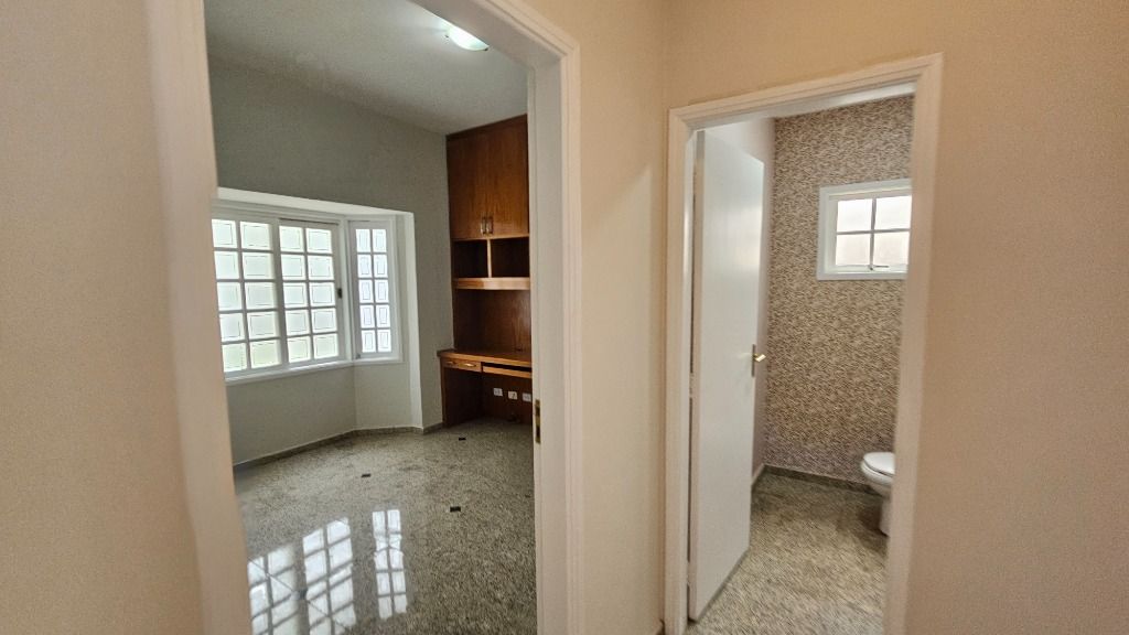 Casa de Condomínio para alugar com 6 quartos, 450m² - Foto 25