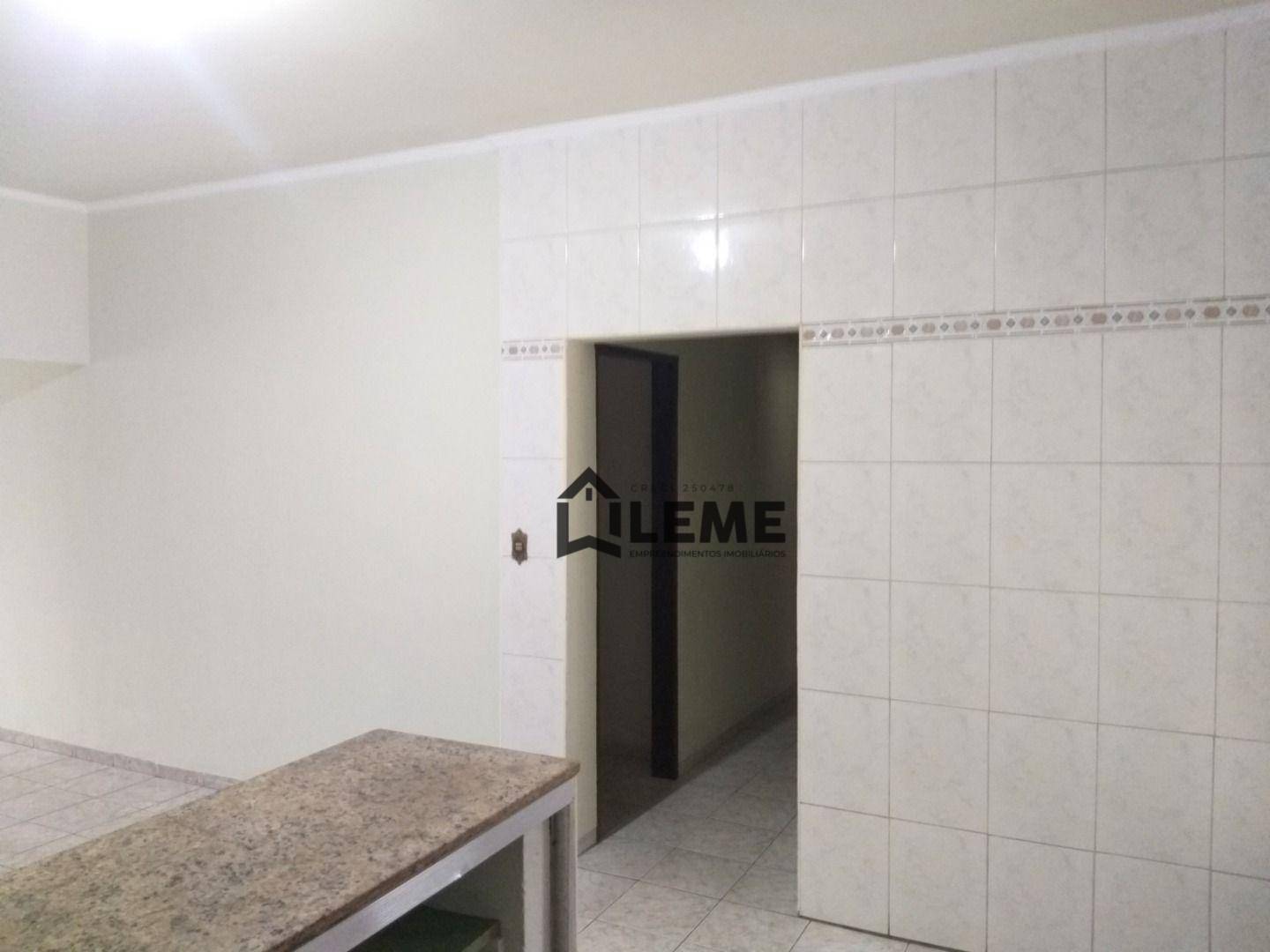 Casa à venda com 3 quartos, 161m² - Foto 6