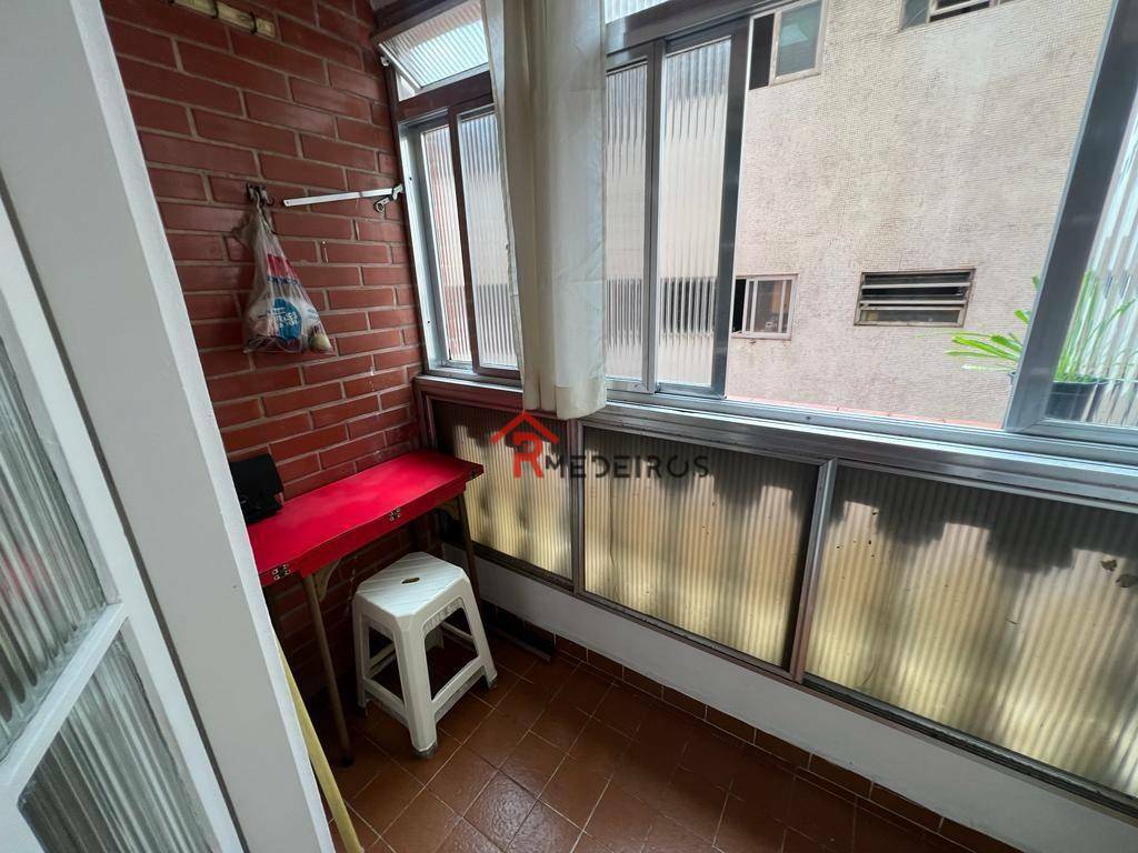 Apartamento à venda com 1 quarto, 72m² - Foto 4