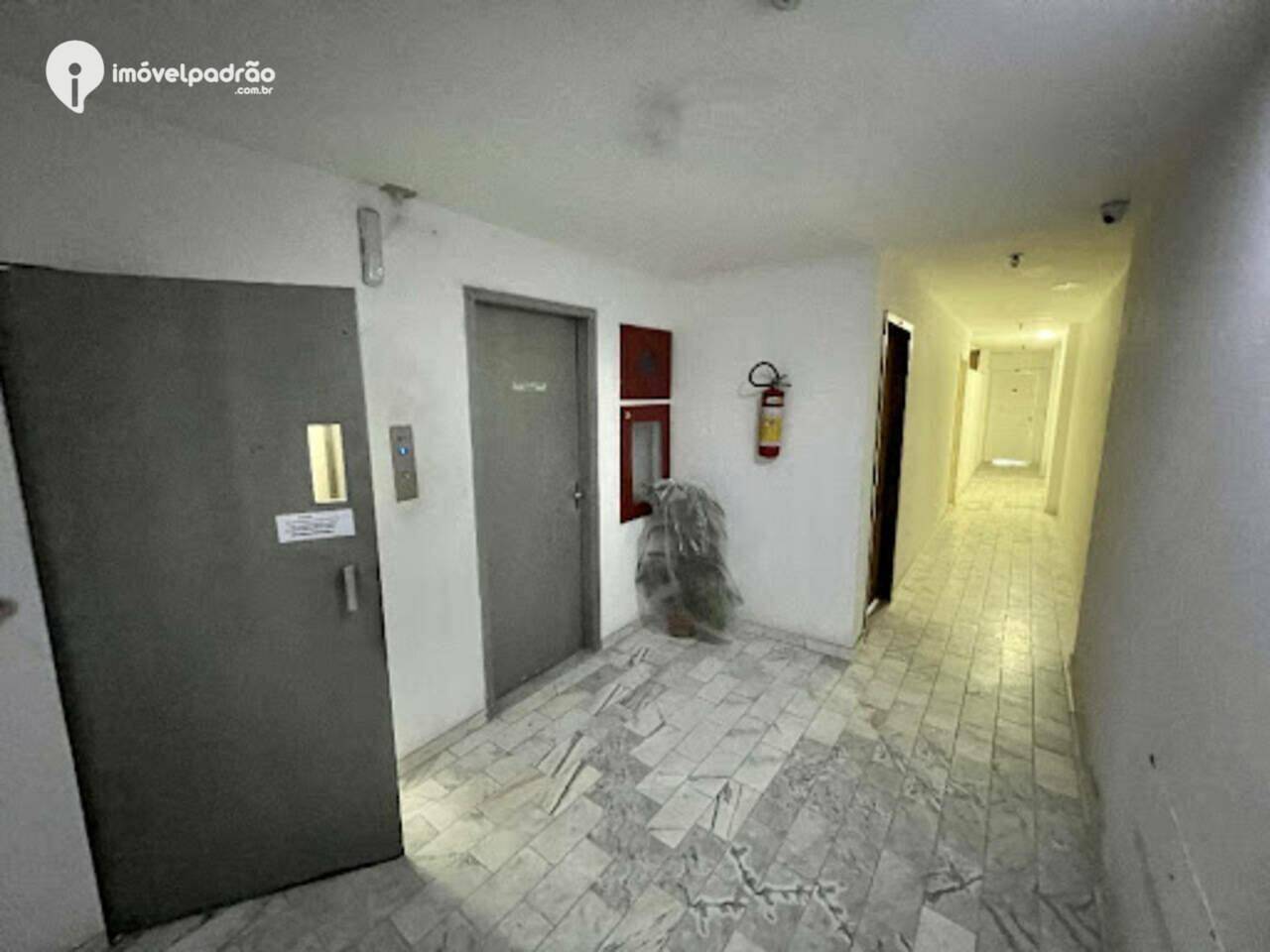 Apartamento à venda com 2 quartos, 86m² - Foto 4