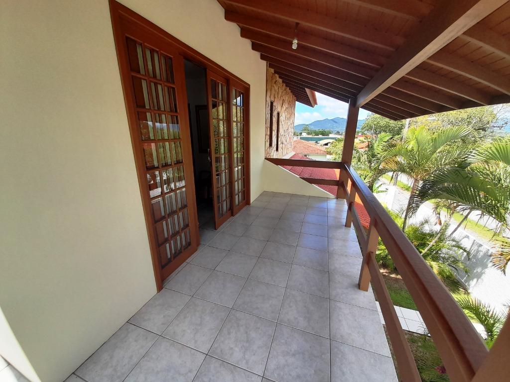 Casa à venda com 4 quartos, 350m² - Foto 14