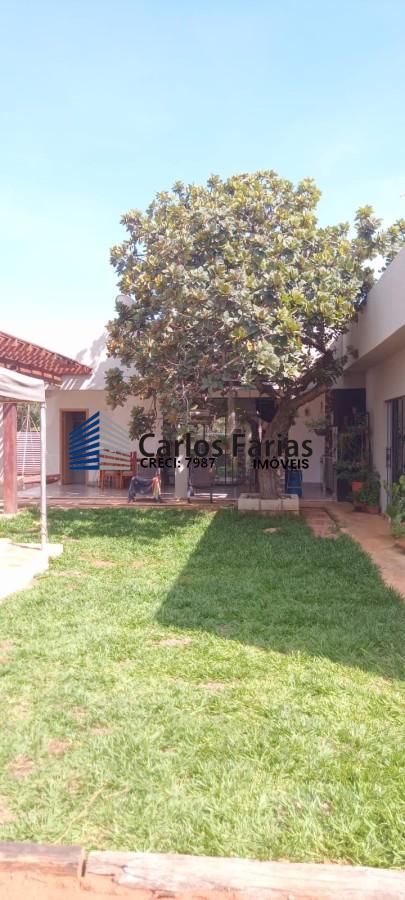 Casa de Condomínio à venda com 3 quartos, 350m² - Foto 2