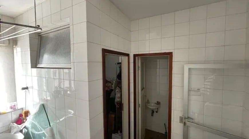 Apartamento à venda com 3 quartos, 107m² - Foto 7