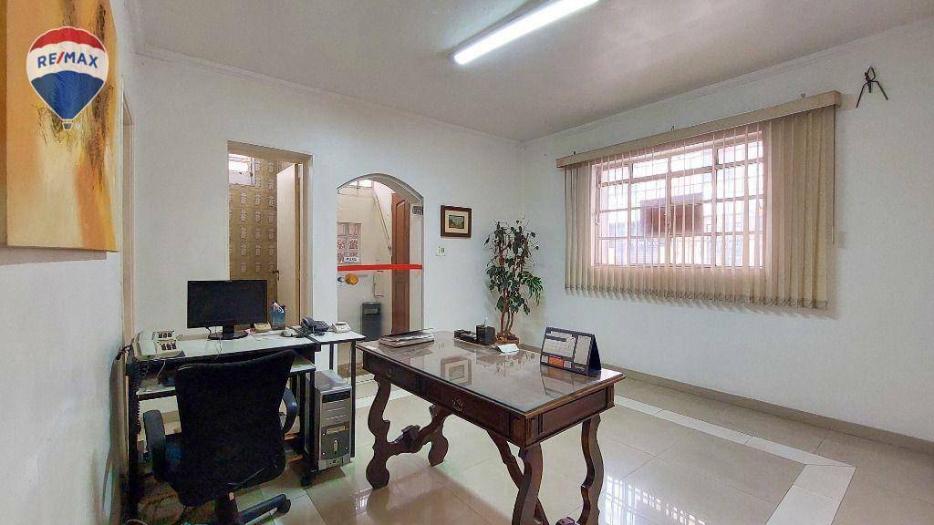 Casa para alugar com 3 quartos, 190m² - Foto 20