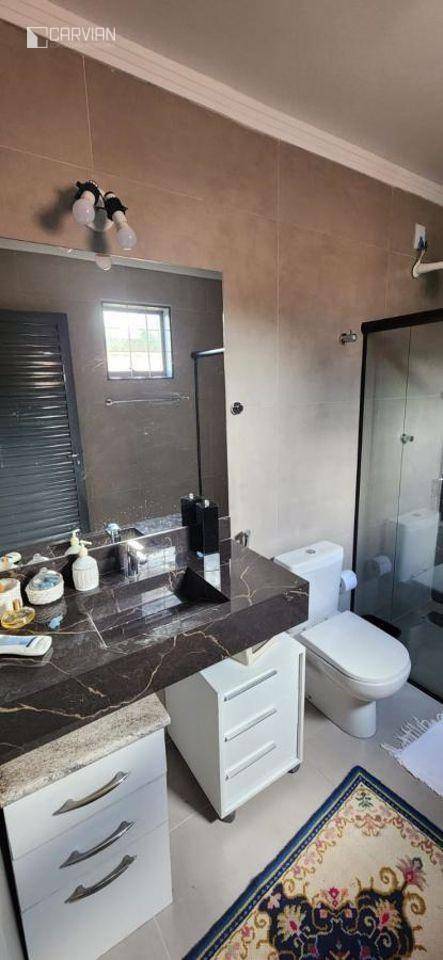 Chácara à venda com 4 quartos, 250m² - Foto 10