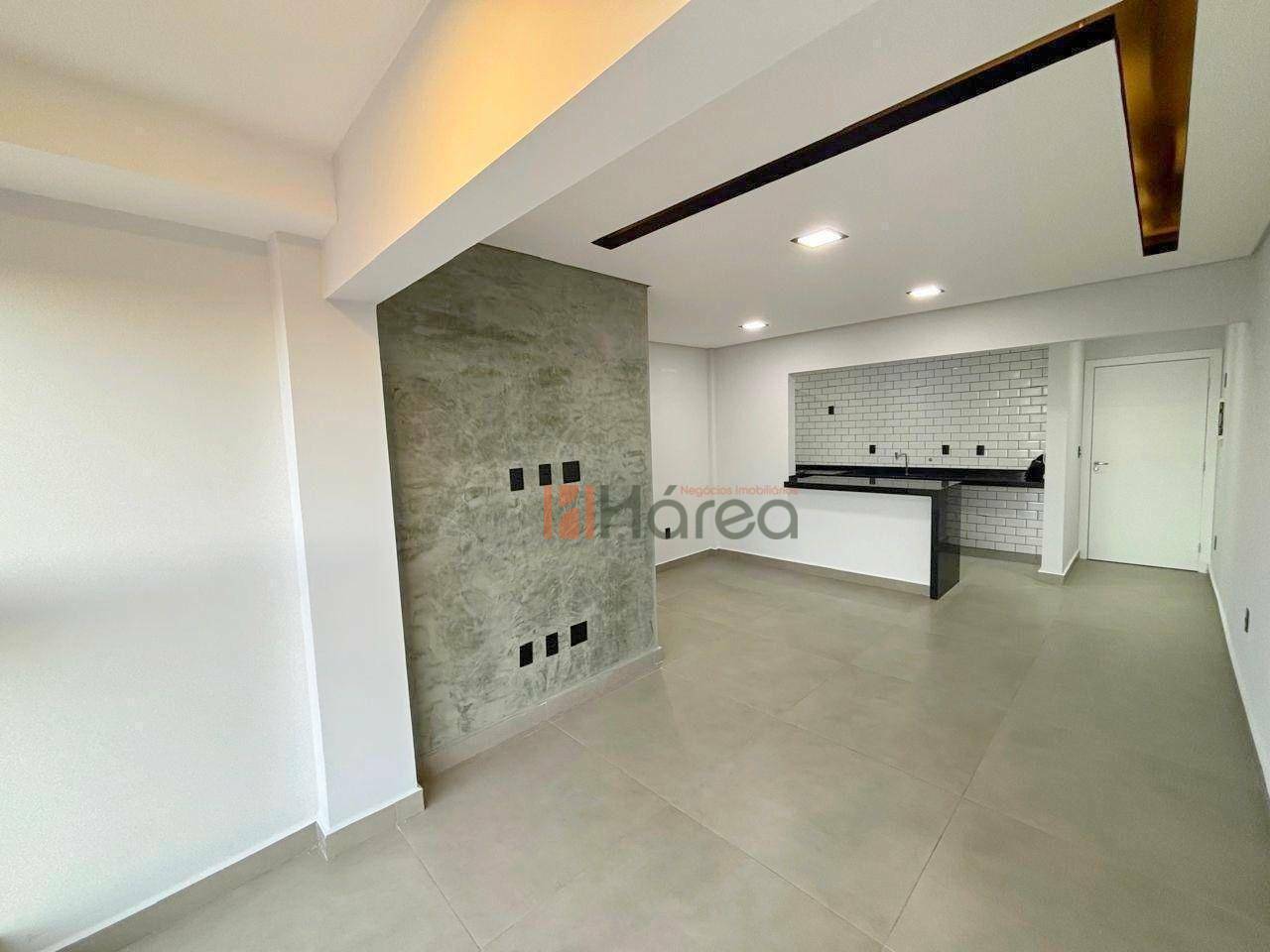 Apartamento à venda com 2 quartos, 70m² - Foto 4