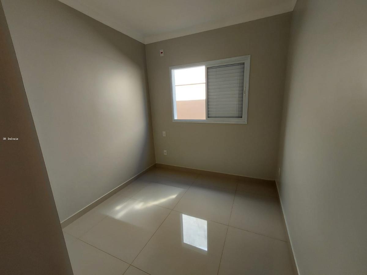 Casa à venda com 3 quartos, 131m² - Foto 16