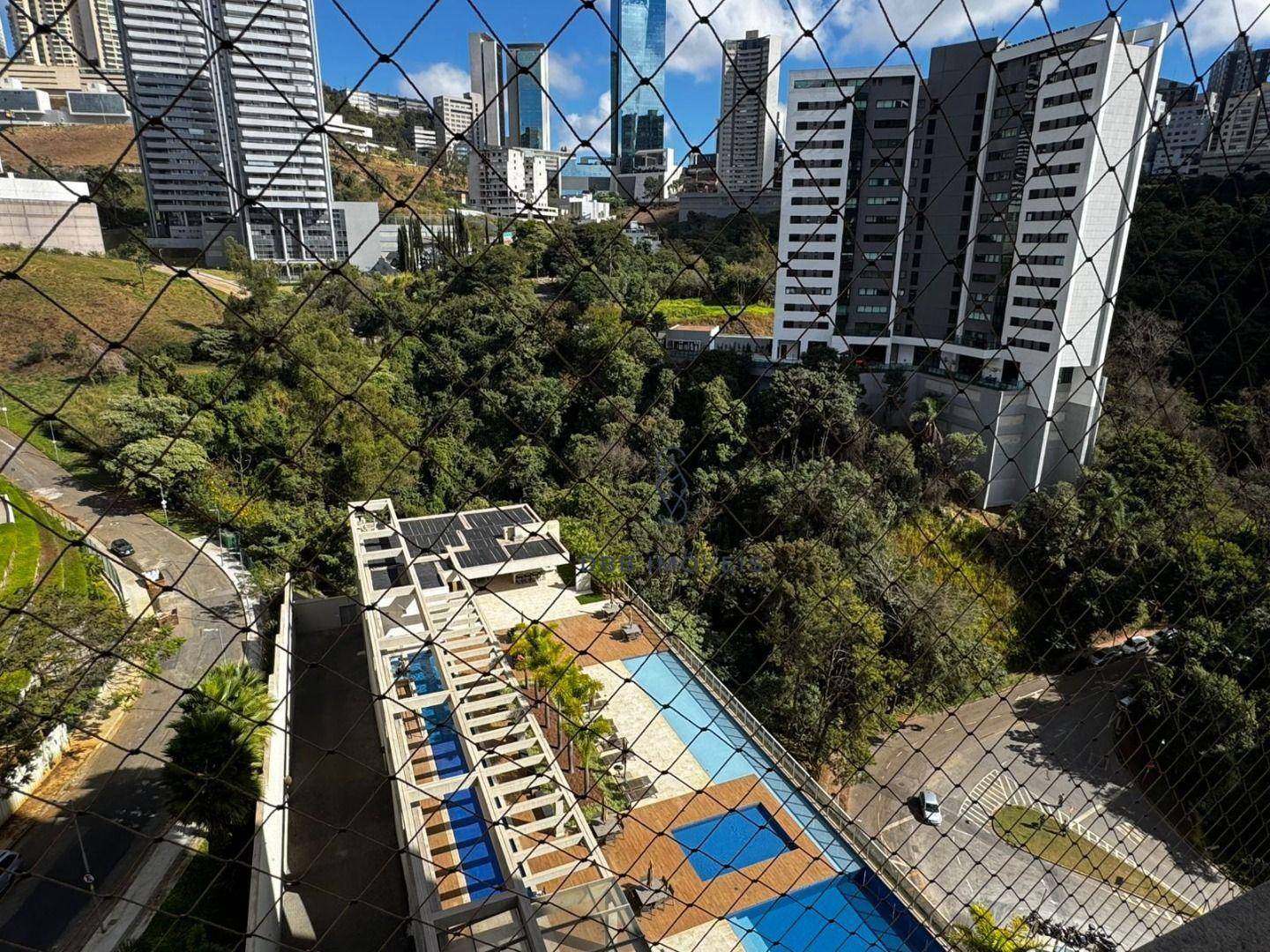 Apartamento à venda com 4 quartos, 163m² - Foto 4
