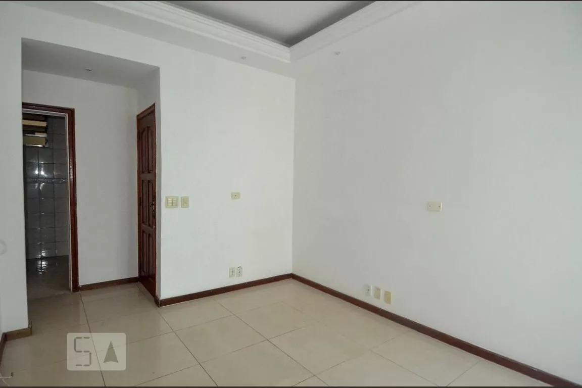 Apartamento à venda com 2 quartos, 65m² - Foto 2