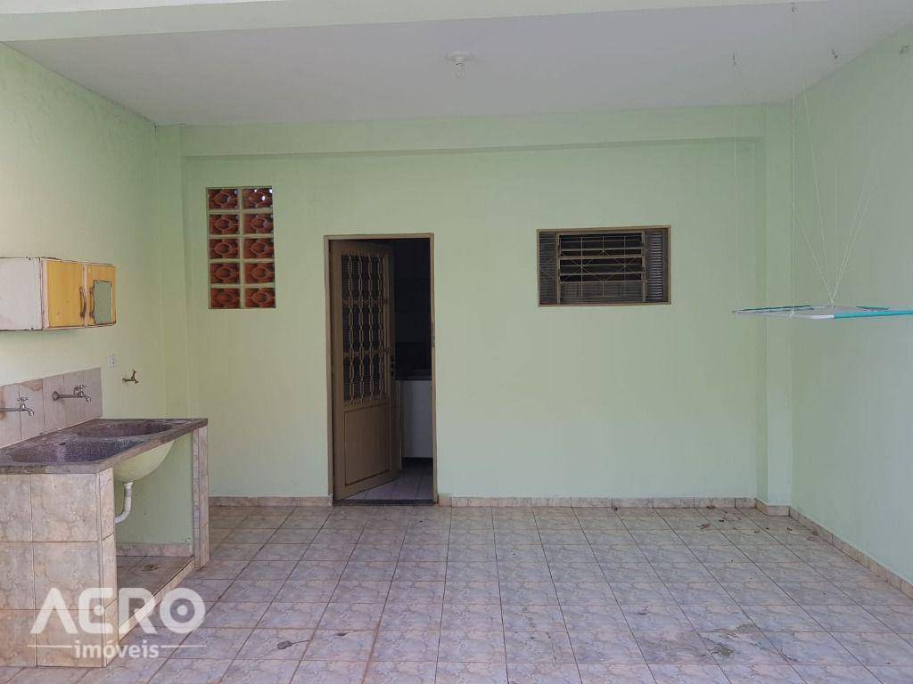 Casa, 3 quartos, 150 m² - Foto 4
