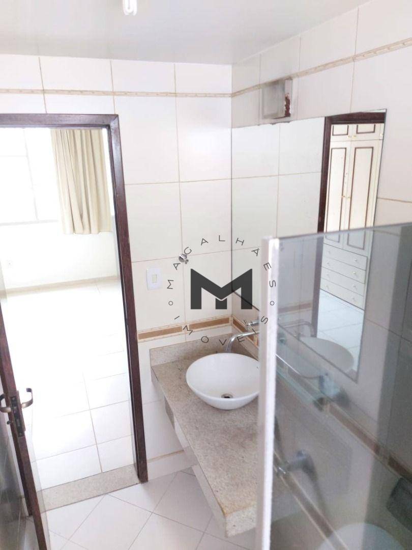 Apartamento à venda com 3 quartos, 130m² - Foto 11