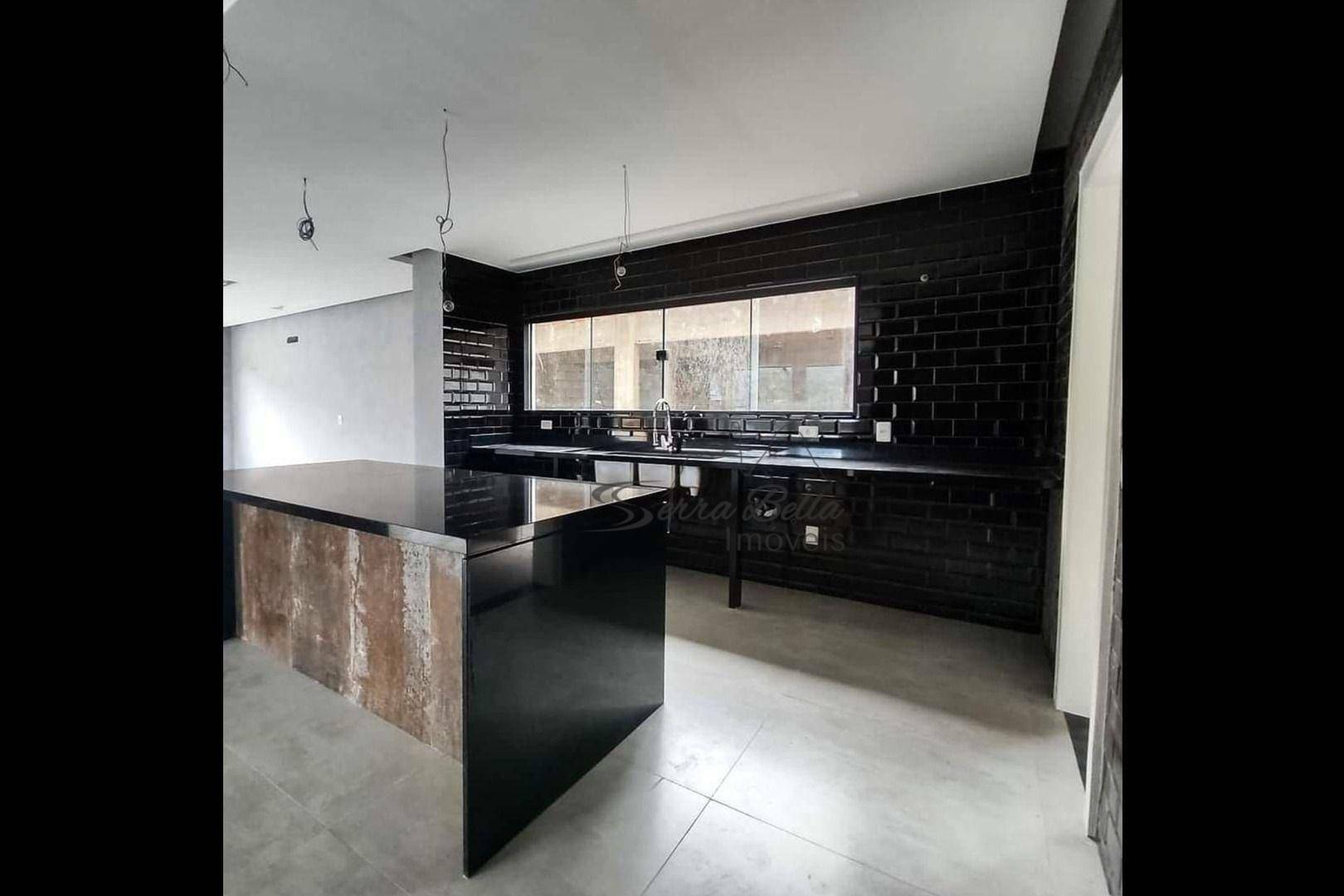 Casa à venda com 5 quartos, 300m² - Foto 8