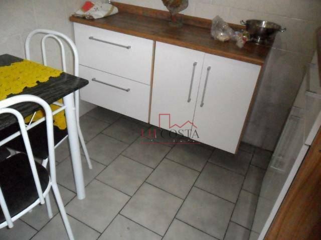 Apartamento à venda com 2 quartos, 62m² - Foto 9