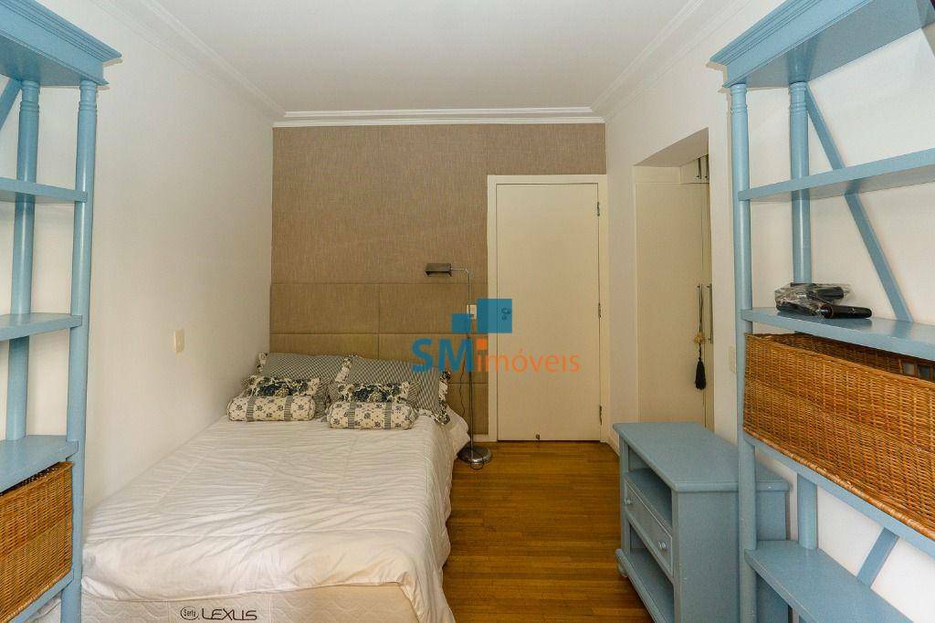 Apartamento à venda com 3 quartos, 209m² - Foto 13