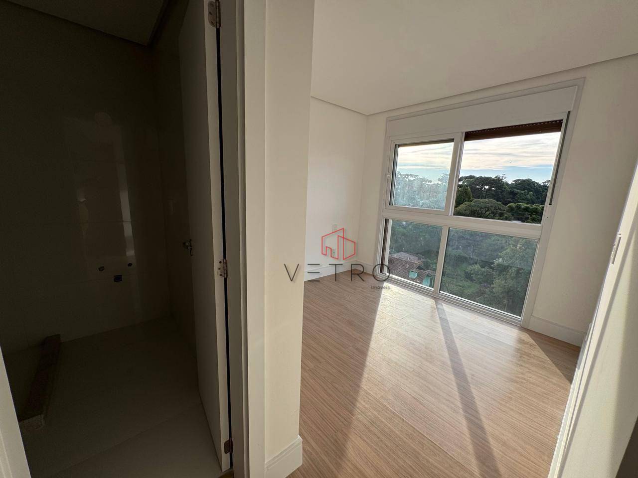 Apartamento à venda com 3 quartos, 174m² - Foto 9