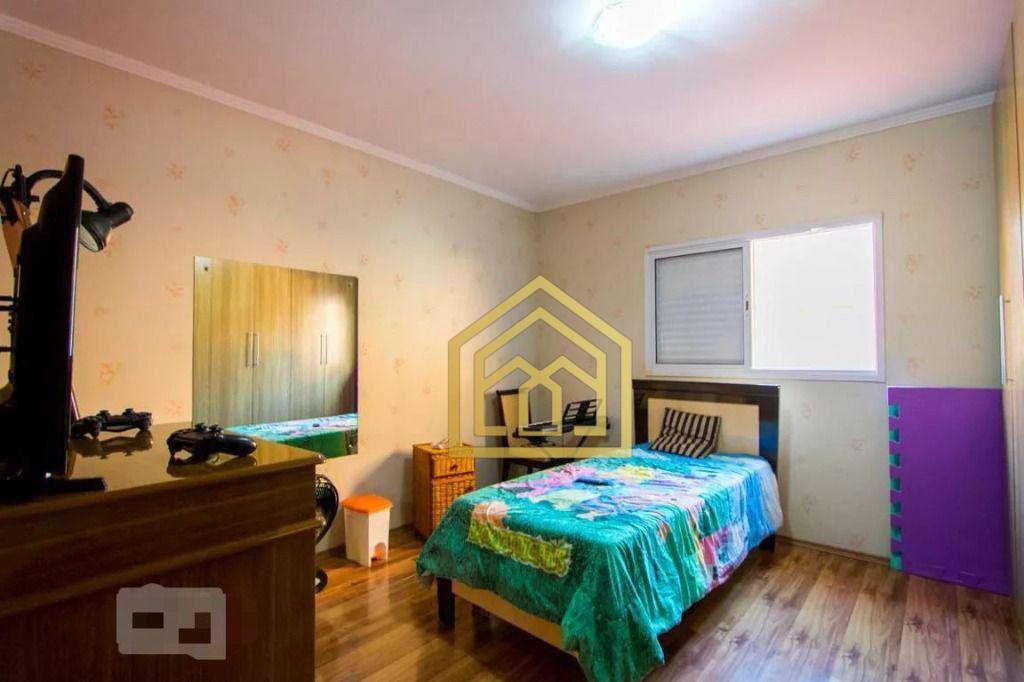 Sobrado à venda com 3 quartos, 250m² - Foto 25