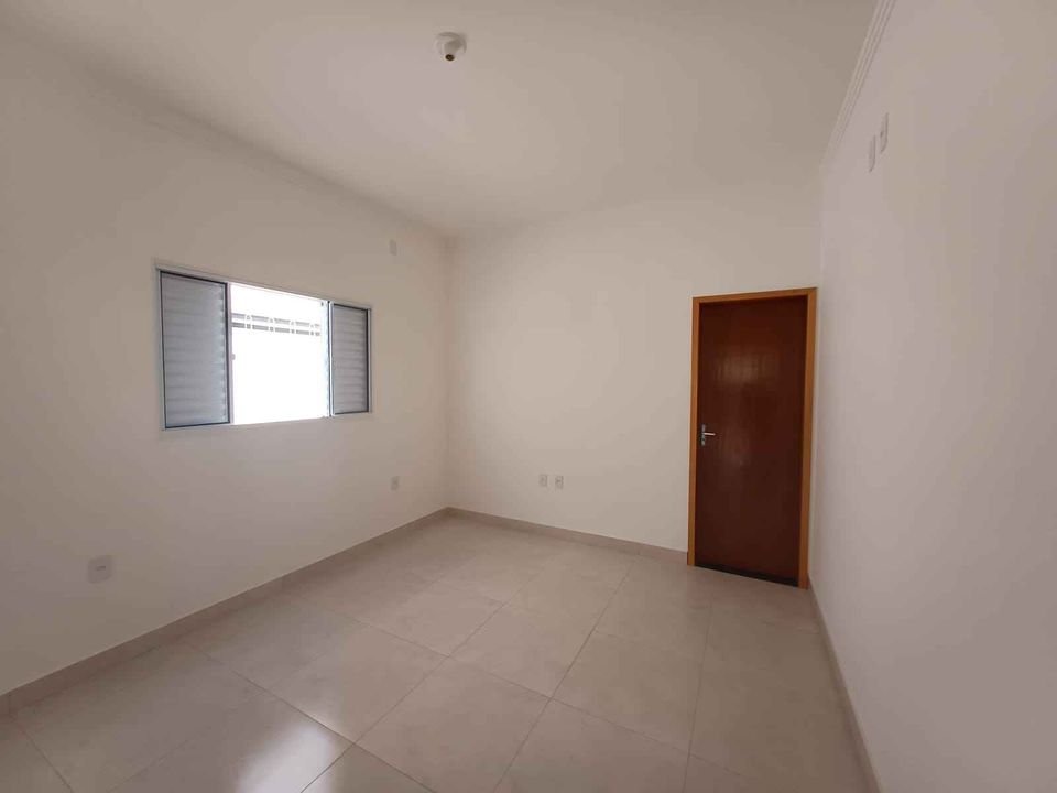 Casa à venda com 2 quartos, 138m² - Foto 7