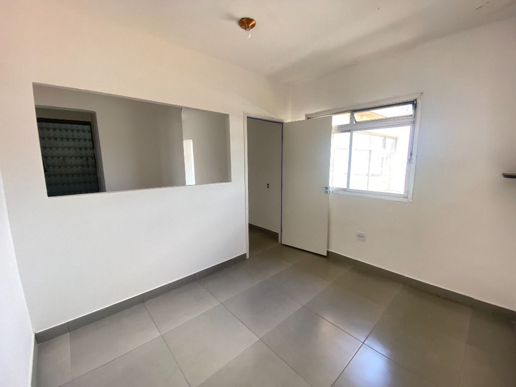 Casa para alugar com 3 quartos, 90m² - Foto 23